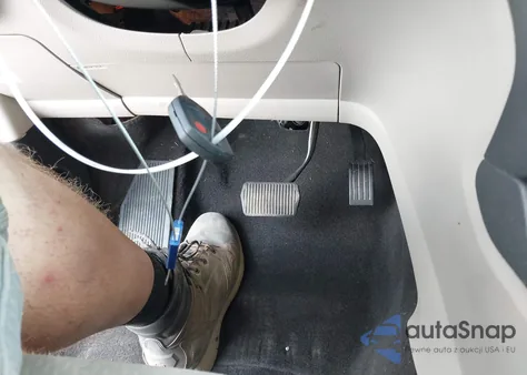 2017 Ford Escape Se z USA, uszkodzony, nr VIN 1FMCU0GD2HUF07220